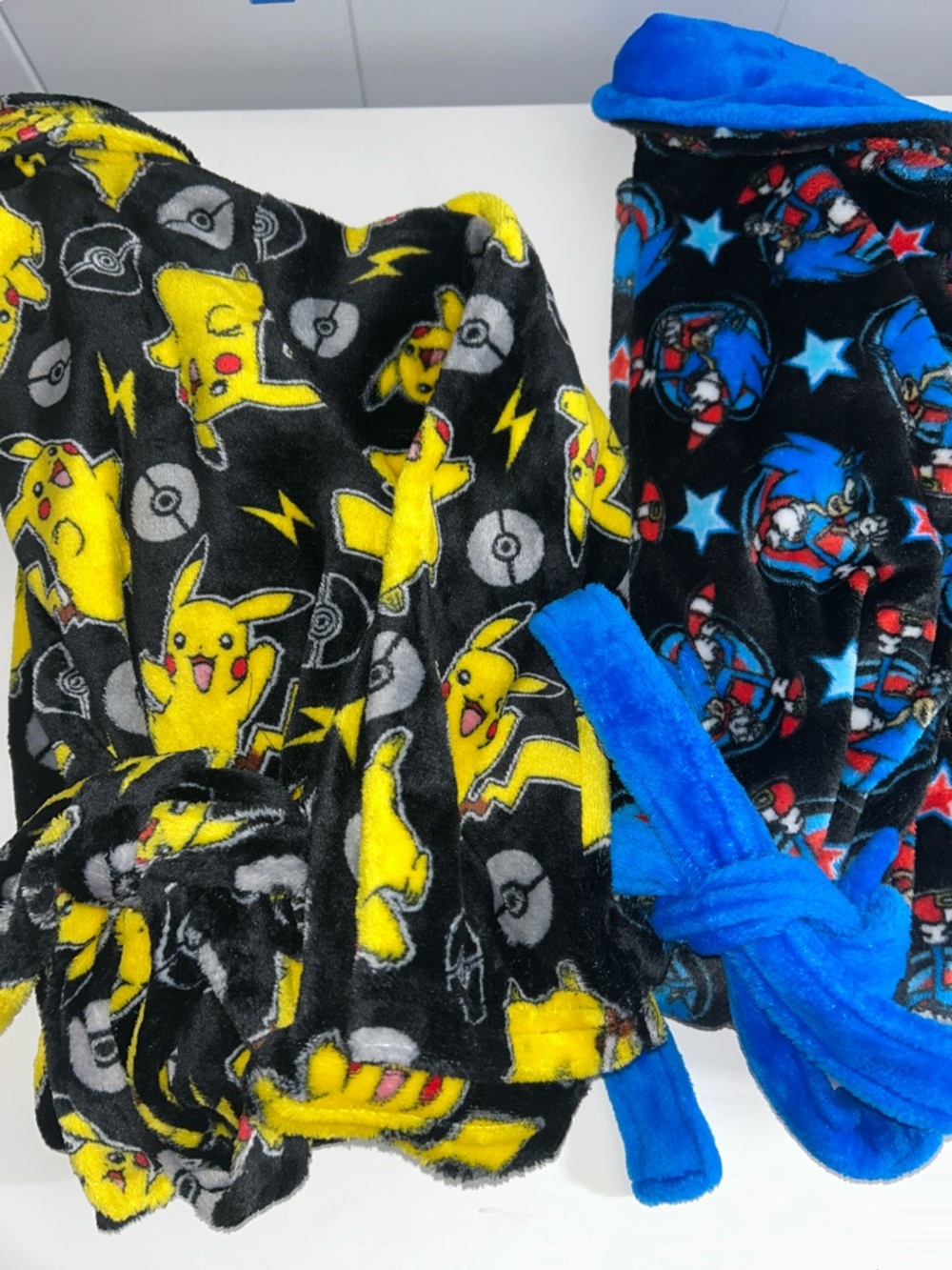 Sonic + Pikachu Boy’s Long Sleeve Soft Robe Bundle Size Large (10/12)